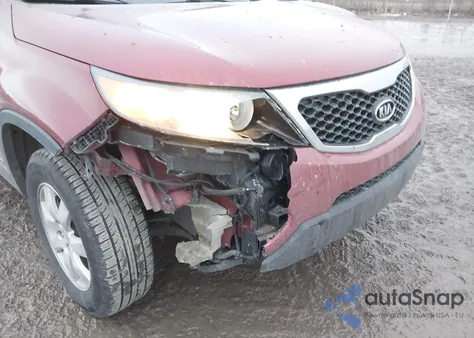 2011 Kia Sorento Lx z USA, uszkodzony, nr VIN 5XYKTCA19BG072868